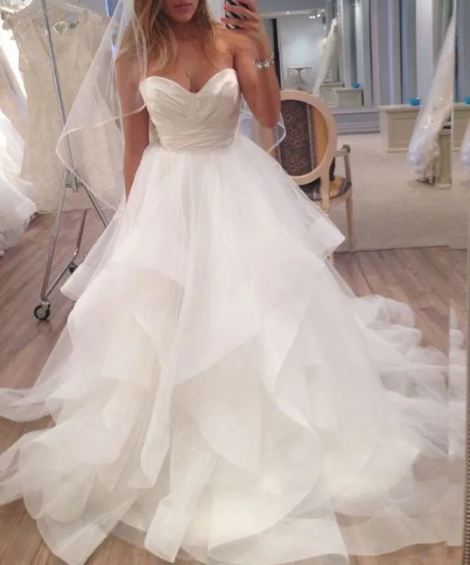 A Line Ivory Sweetheart Strapless Layered Tulle Long Beach Wedding Dress