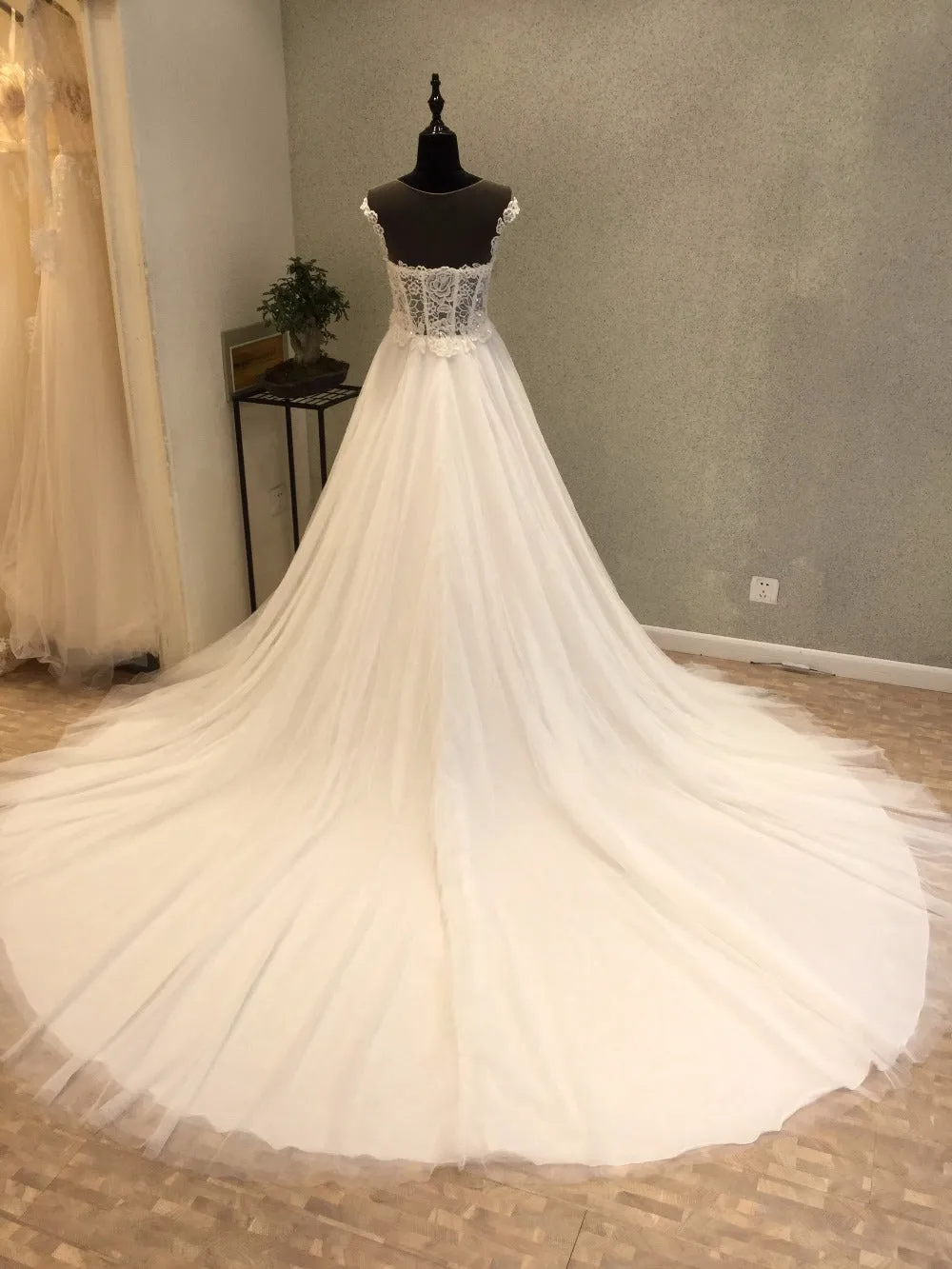 Cap Sleeves Formal Online Inexpensive Long Wedding Dress for Brides, WG1210