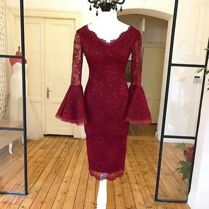 Elegant V Neck Flare Sleeves Lace Cocktail Dresses