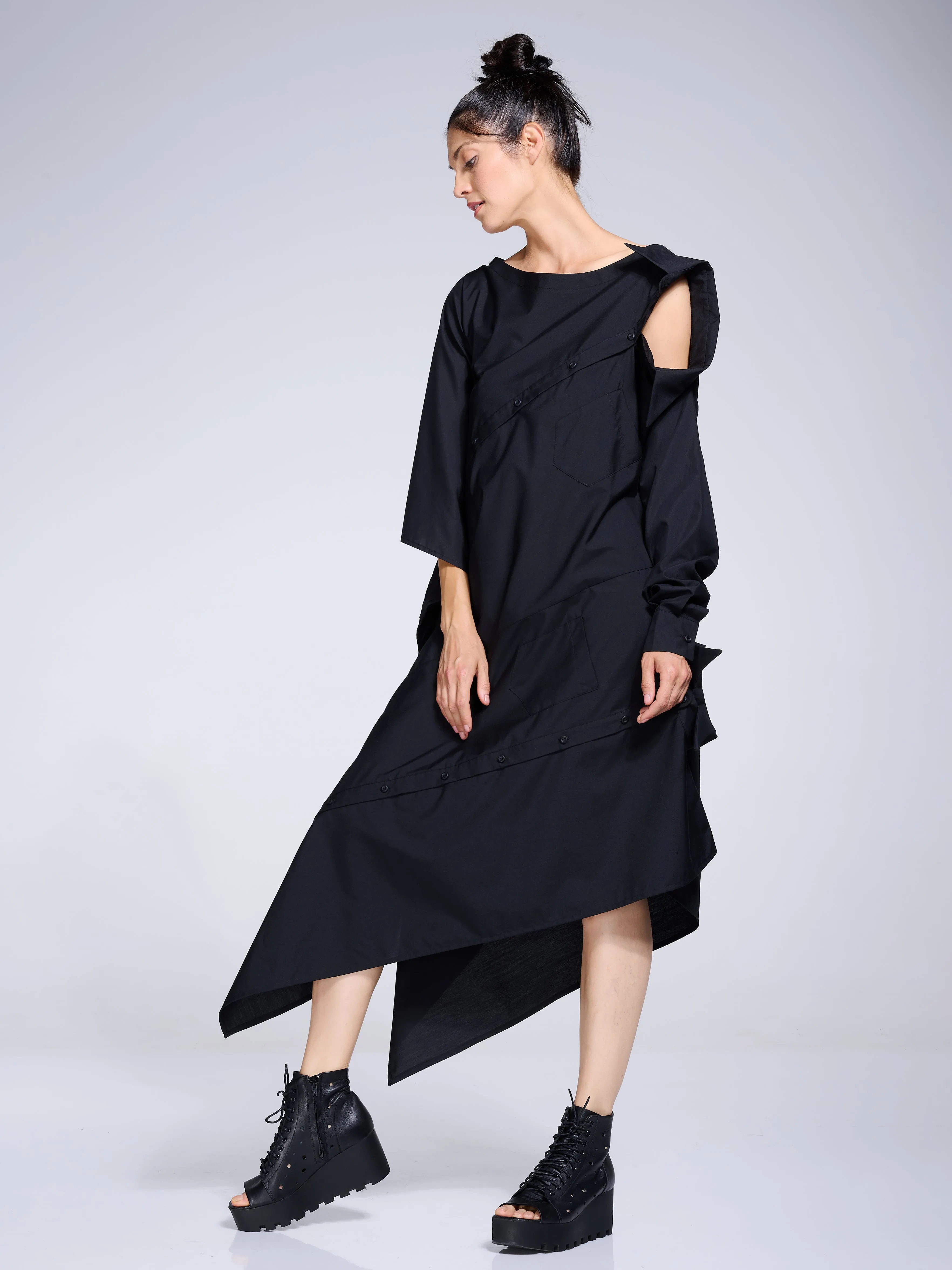 Extravagant Shirt Dress In Black